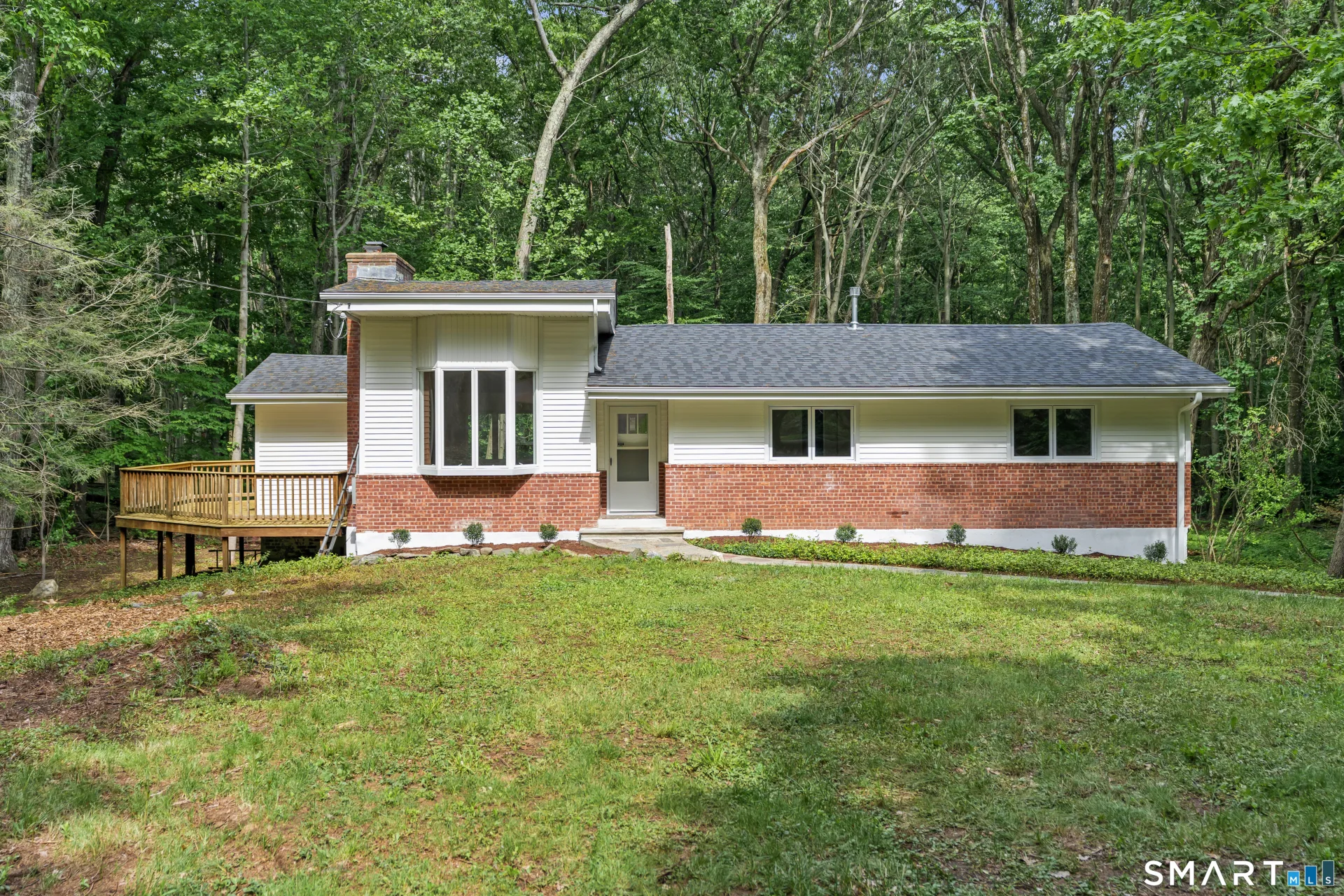 19 Fawn Drive, Woodbridge, CT