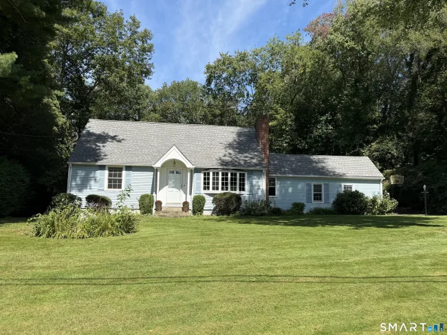 3 Glenbrook Drive