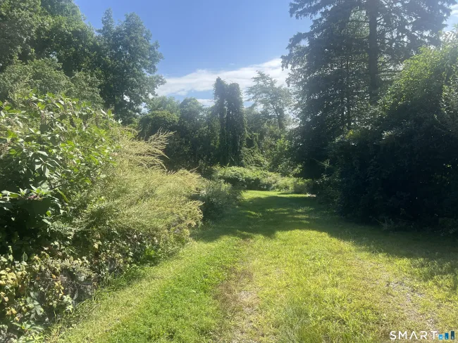 100 Bryan Hill Road, Milford, CT