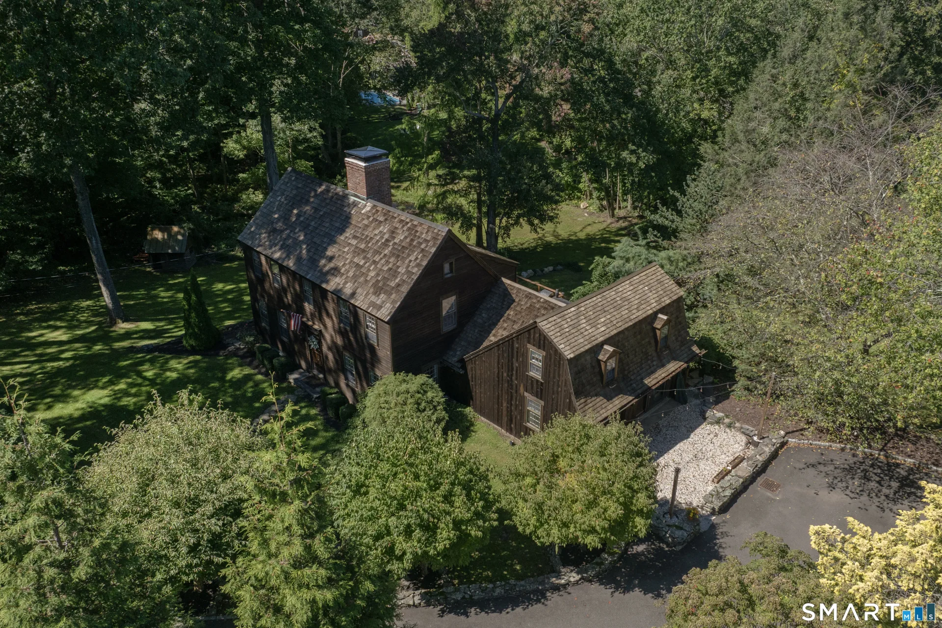 31 Old Barn Road, Trumbull, CT