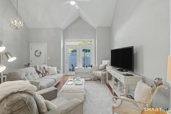 17 Southwick Court #17, Milford, CT