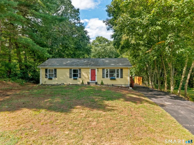 43 Valley Drive, Voluntown, CT