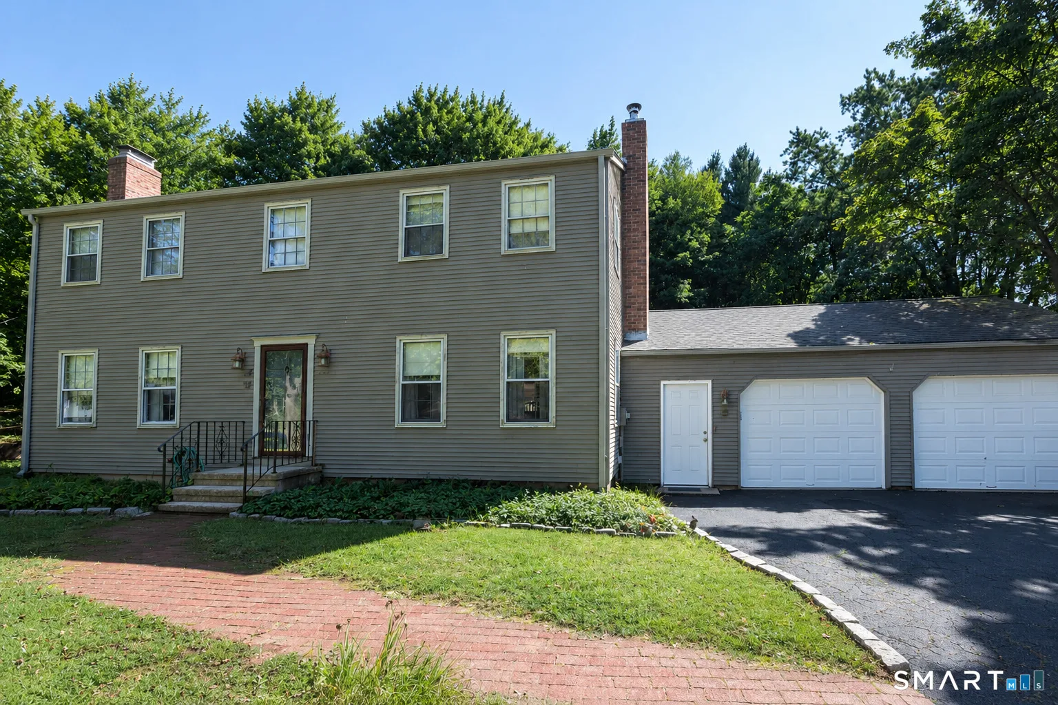 17 Greendale Avenue, Cromwell, CT