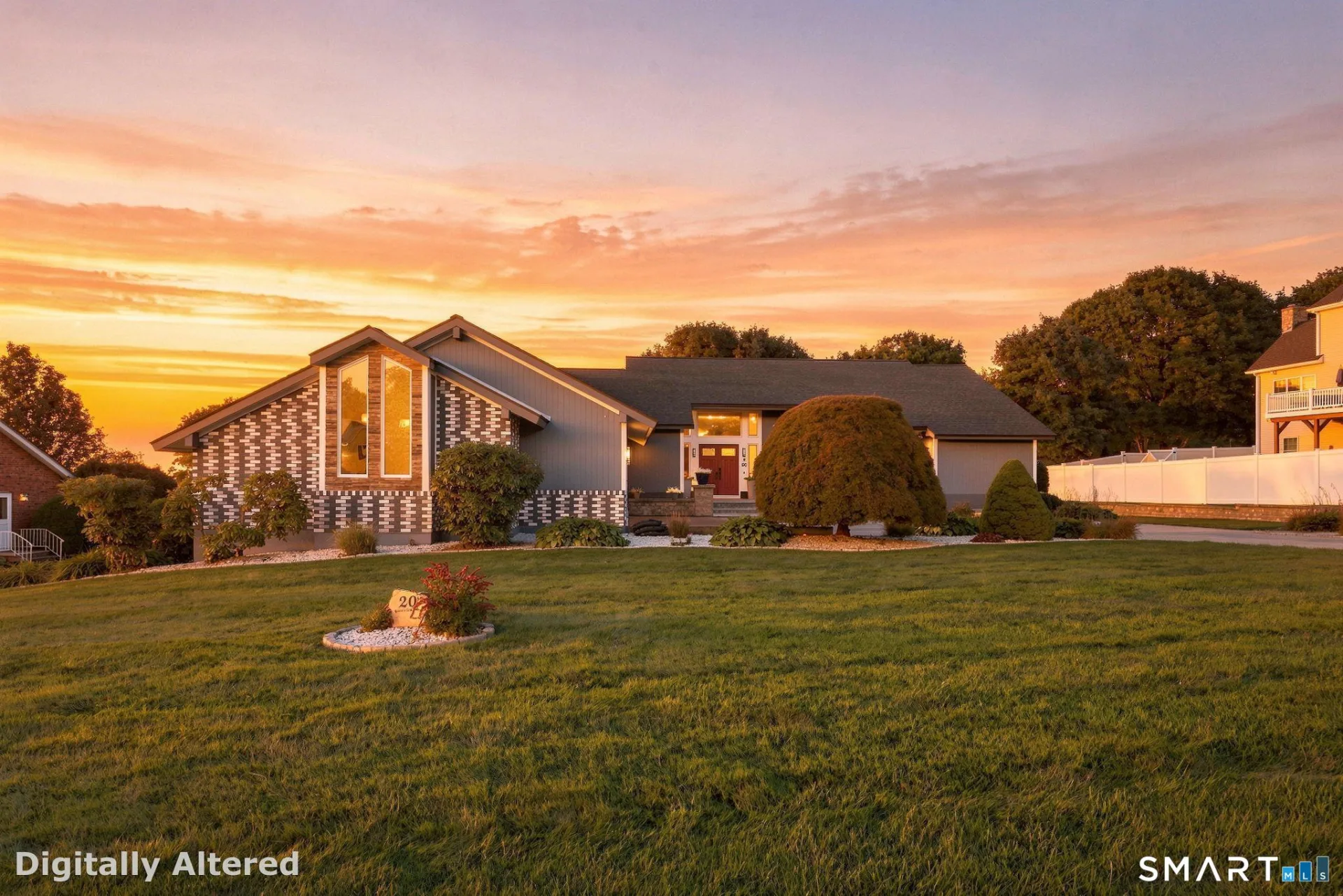 20 Knob Hill Lane, Bristol, CT