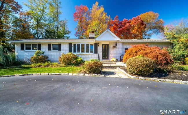 22 Valley Brook Lane
