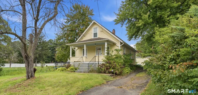 562 Camp Street