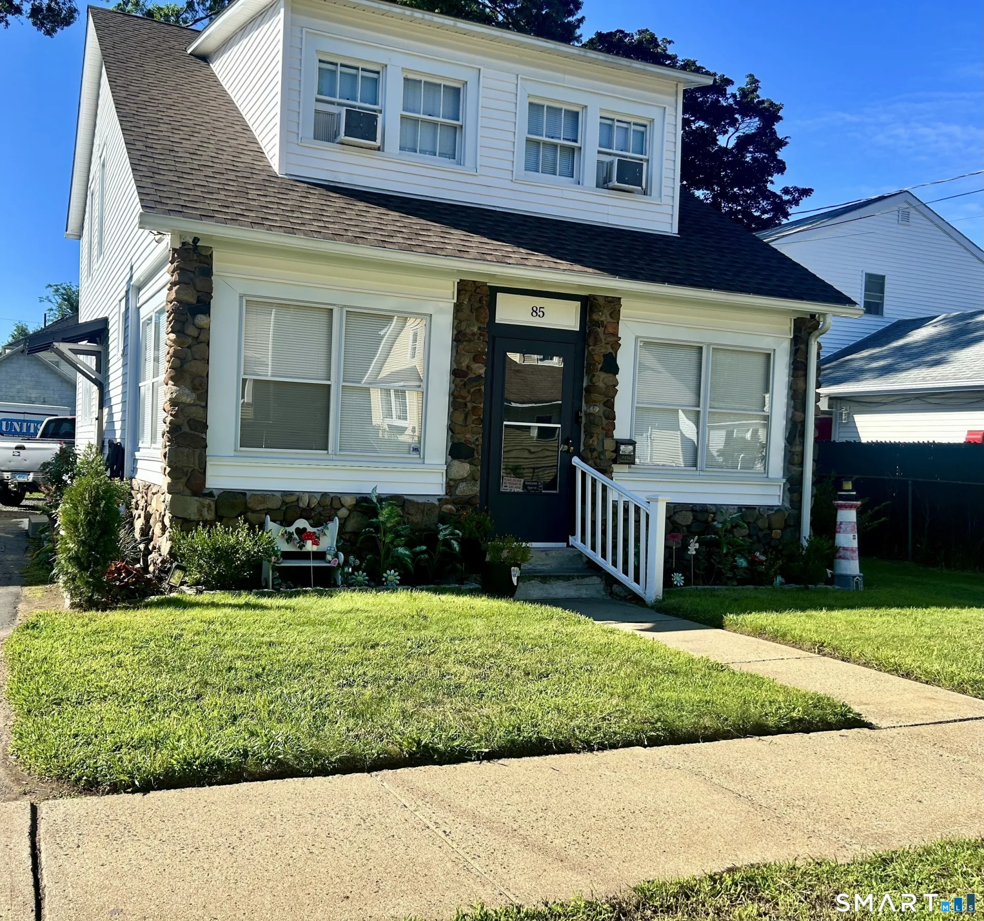 85 Brookline Avenue, Bloomfield, CT