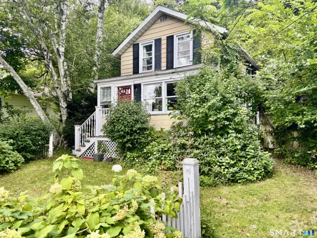 20 Hickok Avenue