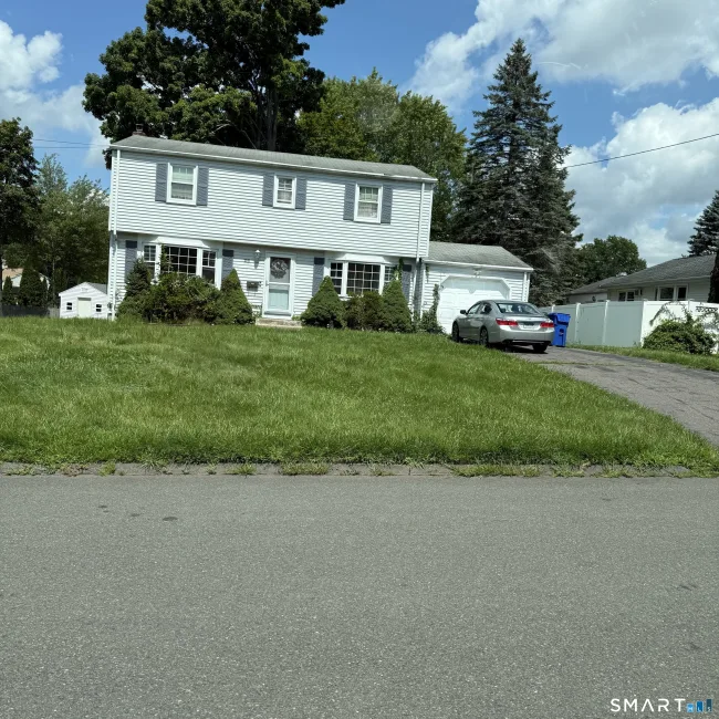 26 Whitewood Road, Newington, CT