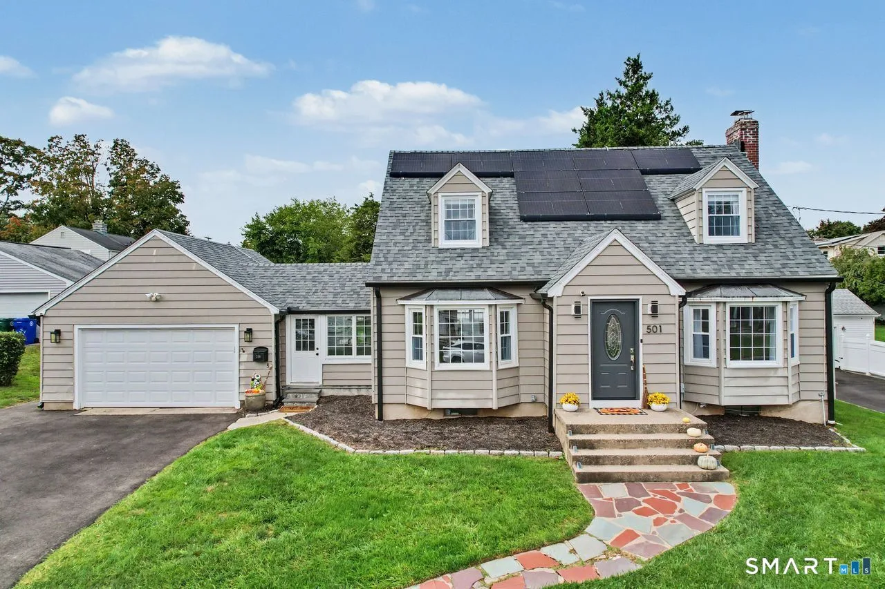 501 Bridgeview Place, Stratford, CT