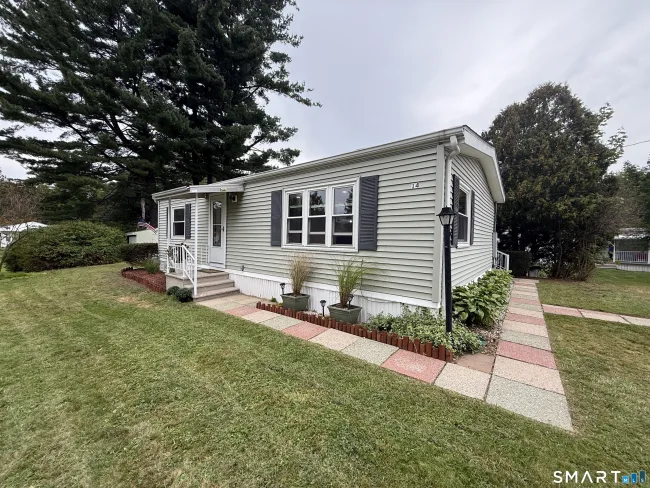 14 Redstone Street