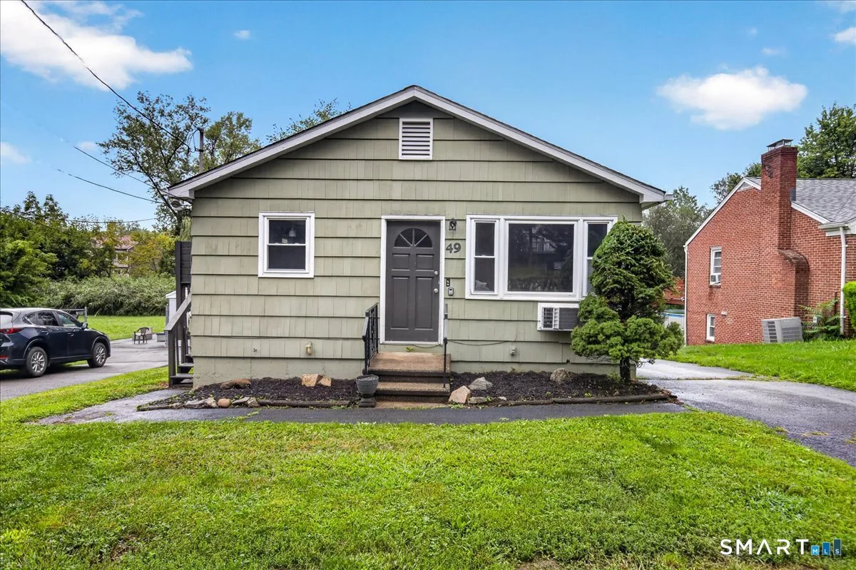 49 Homeside Avenue, West Haven, CT