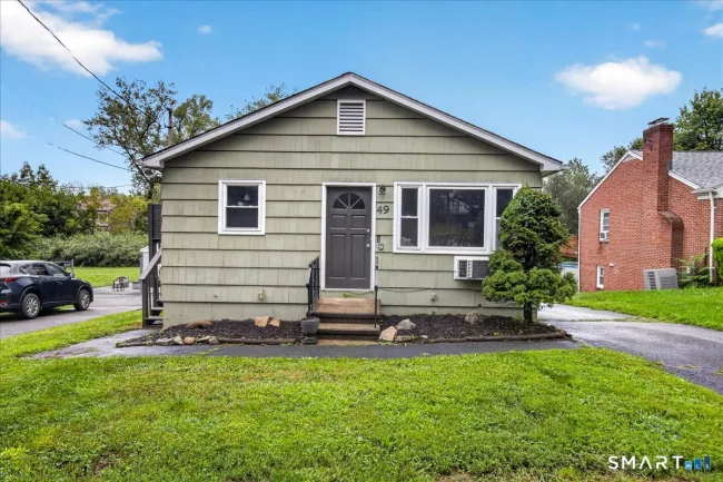 49 Homeside Avenue