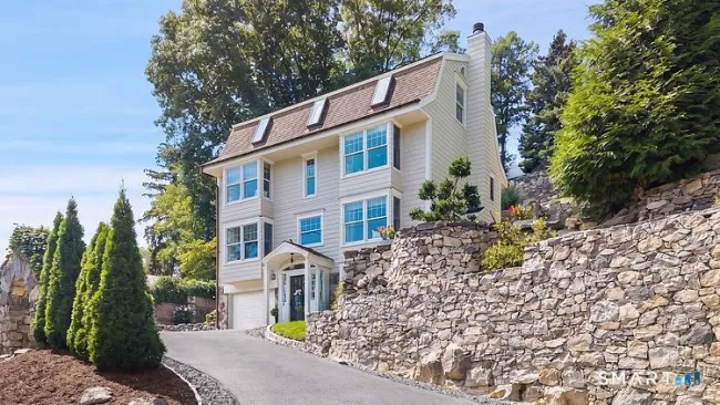 316 Valley Road, Greenwich, CT