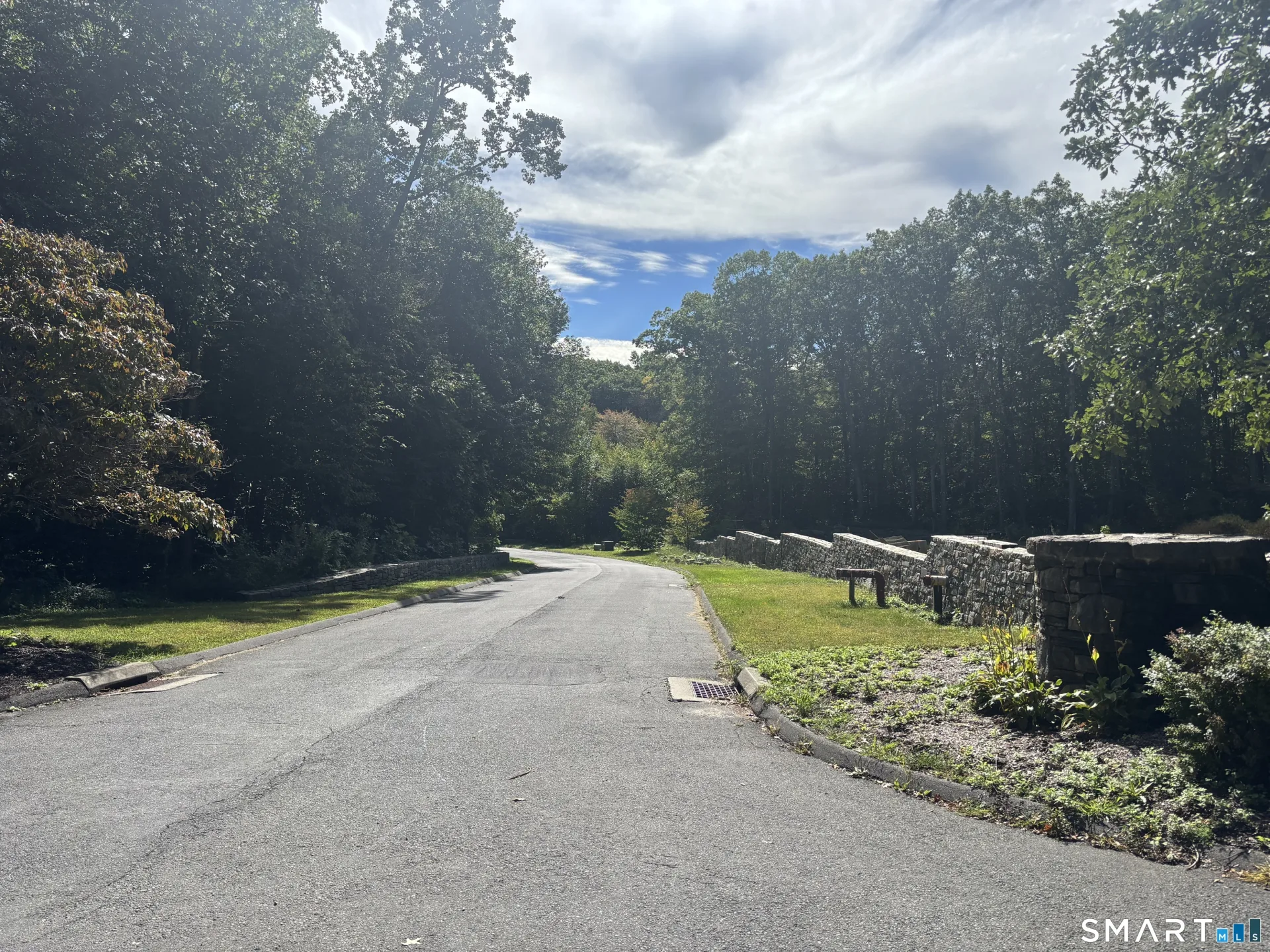 8 Sebastian Trail, Newtown, CT