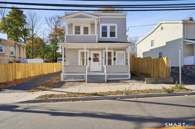 21 Soundview Avenue
