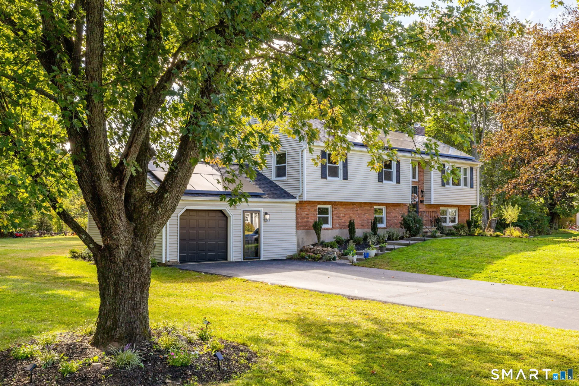 368 Charles Drive, Cheshire, CT