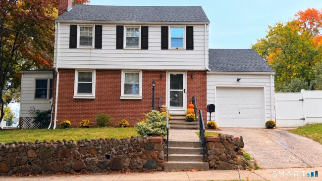 10 Tuttle Street