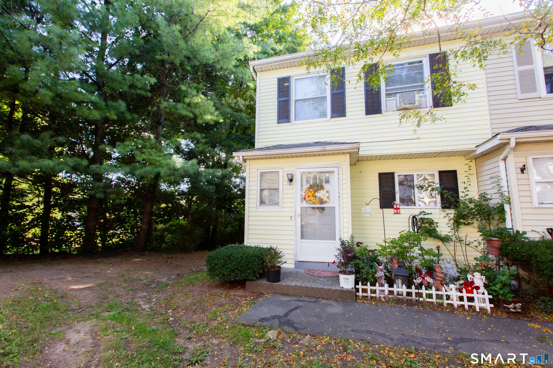 25 Padanaram Road #23, Danbury, CT