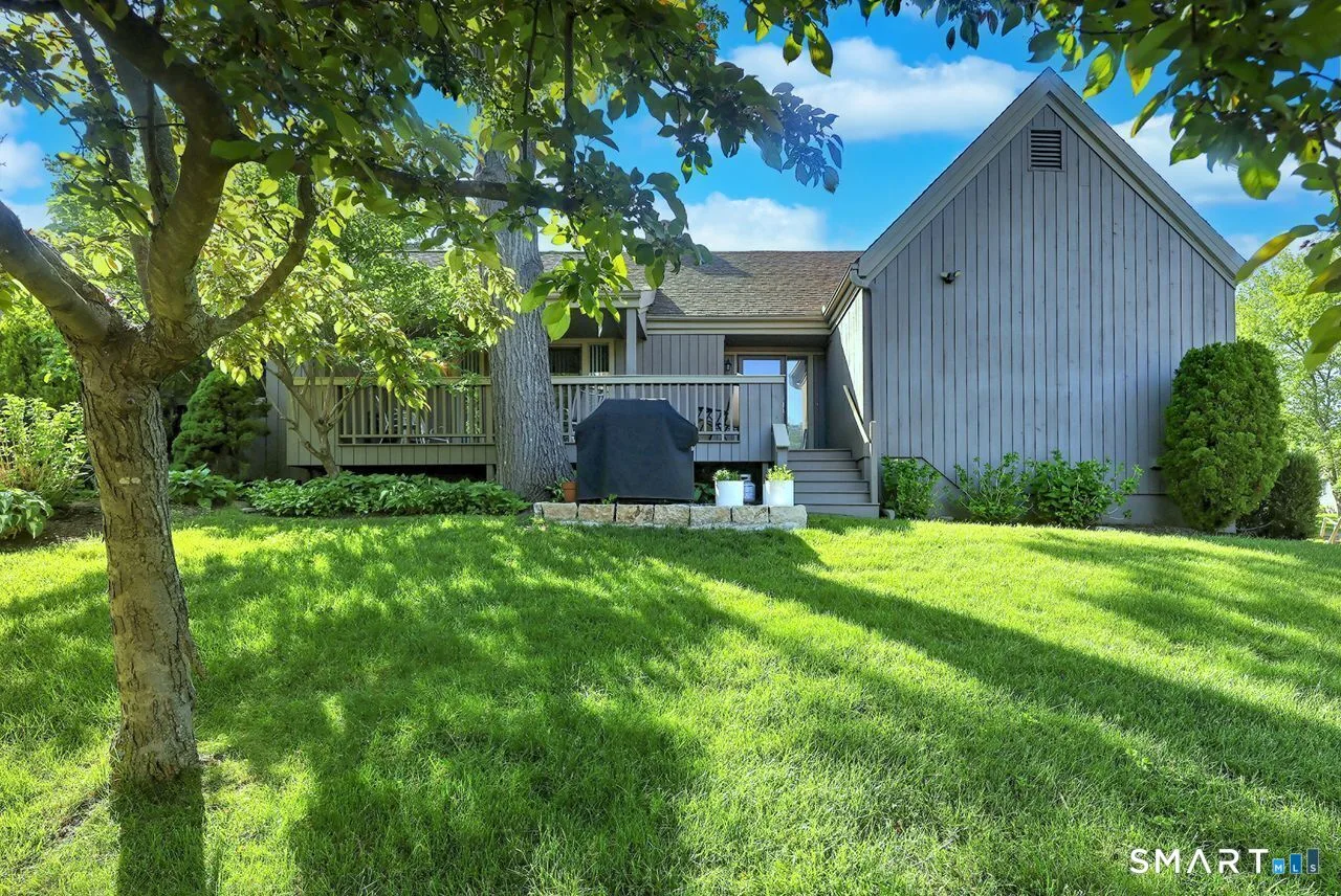 209 Acorn Lane #B, Stratford, CT