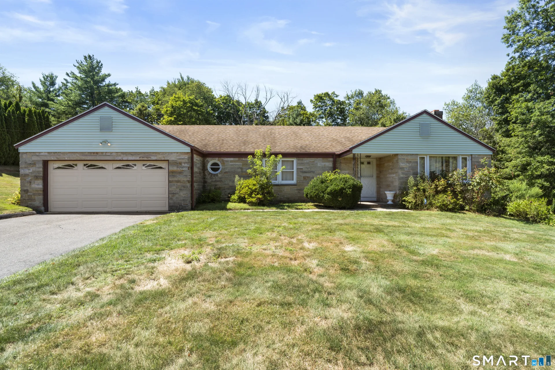 429 Mountain Road, West Hartford, CT