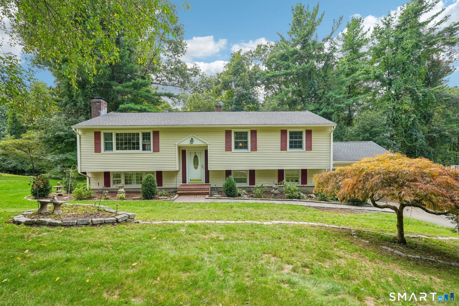 6 Hillcrest Road, Bethel, CT