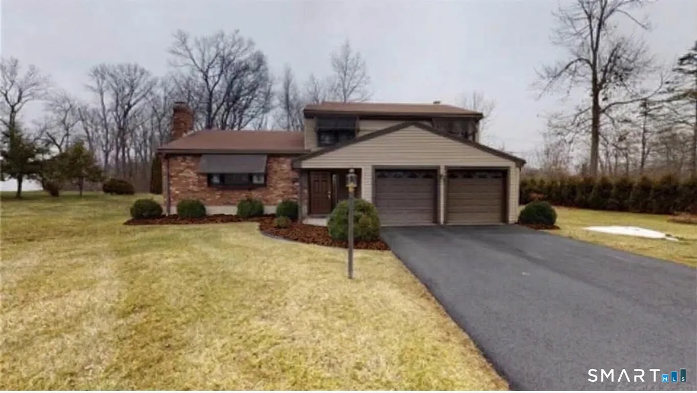 204 Willowcrest Drive, Windsor, CT