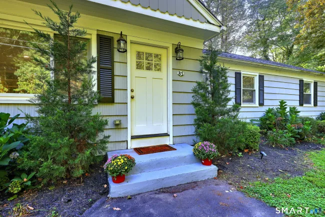 85 Walnut Street, Monroe, CT
