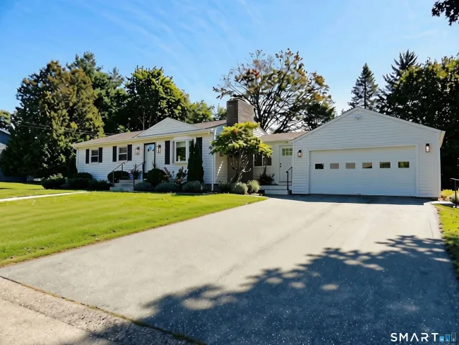 24 Rossie Street, Stonington, CT