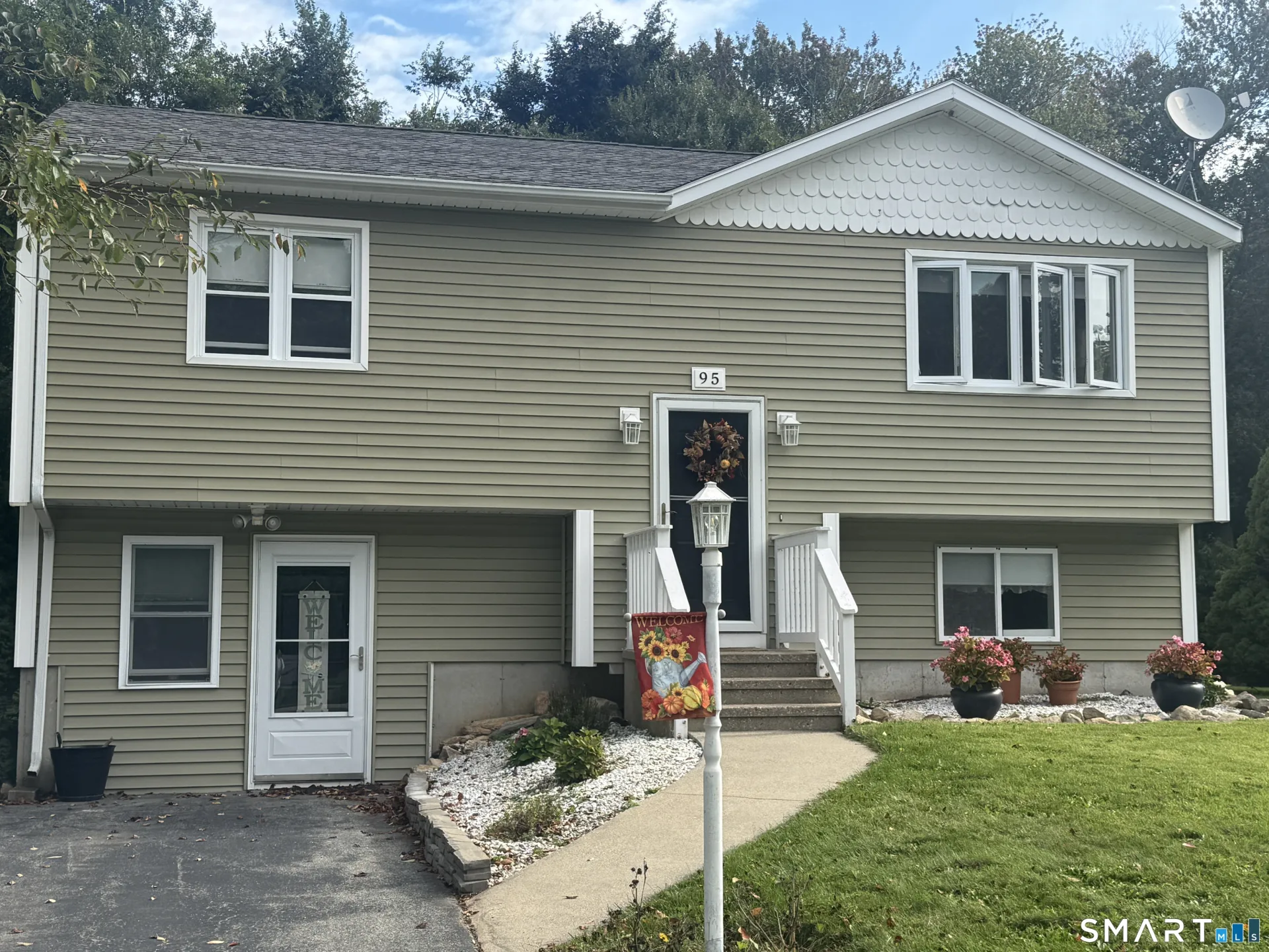 95 Cottonwood Lane, Montville, CT