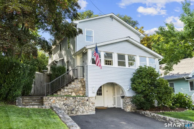 56 Knickerbocker Avenue