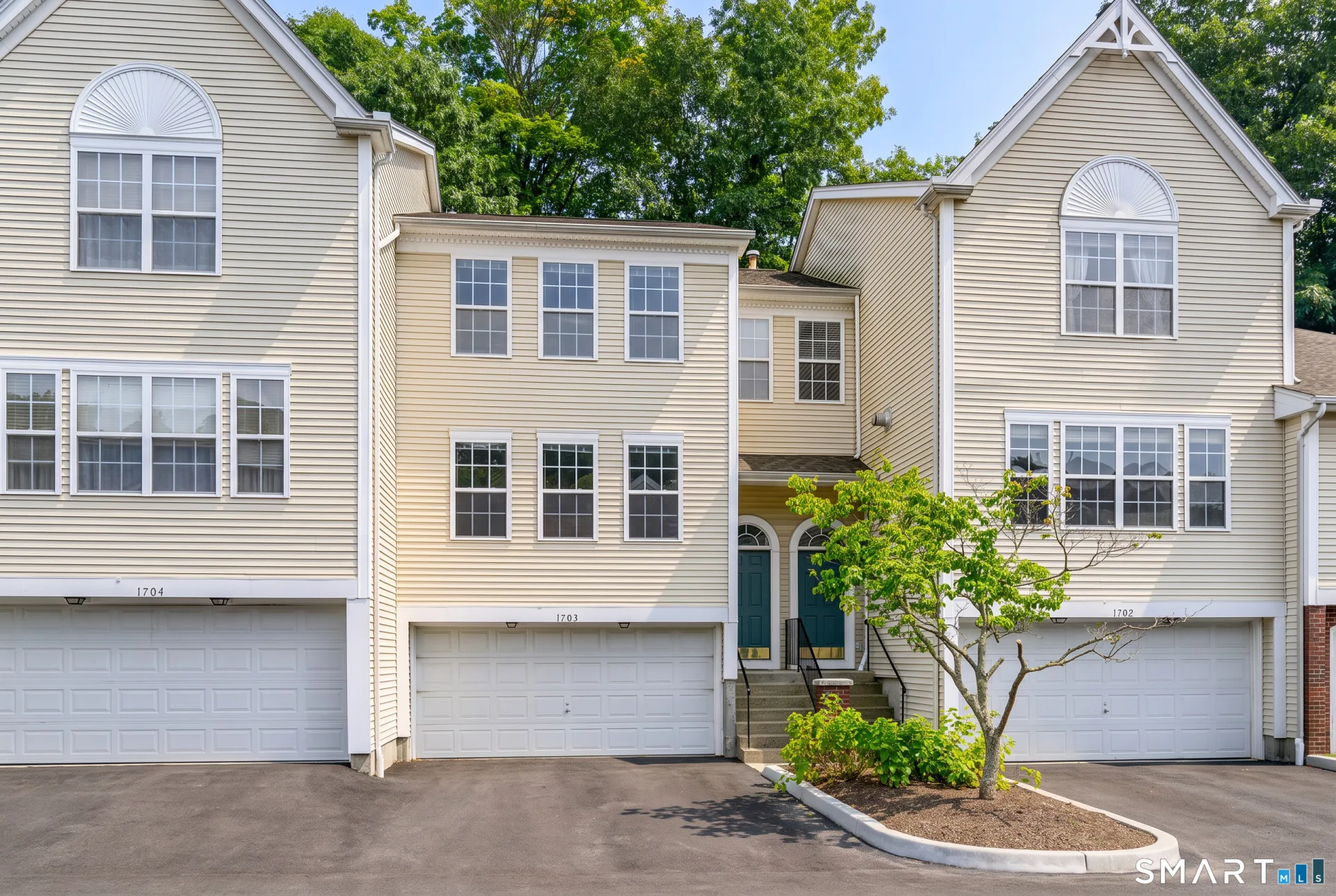 1703 Eaton Court #1703, Danbury, CT