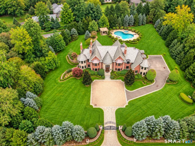 1 Loch Lane
