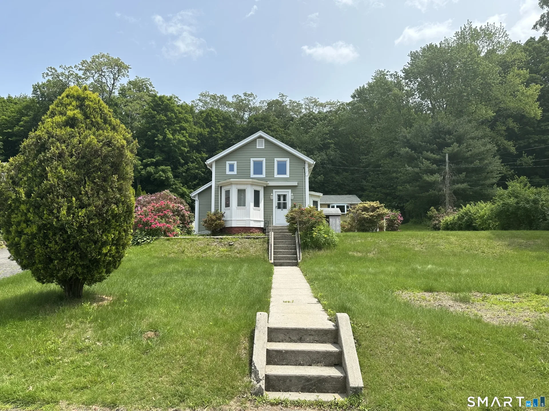 35 High Street, Canton, CT