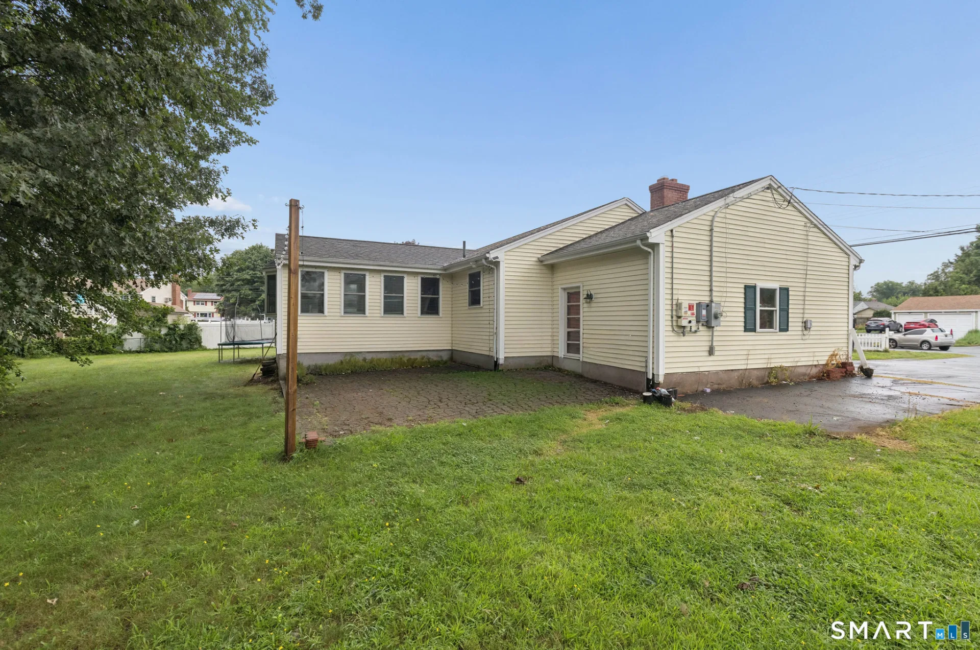 61 University Avenue, East Hartford, CT