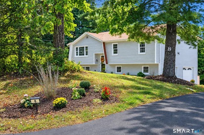 8 Payne Road, Bethel, CT