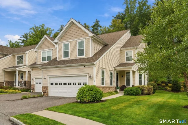 85 Ridgewood Drive #85, Middlebury, CT