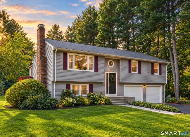 5 Rio Road, Burlington, CT