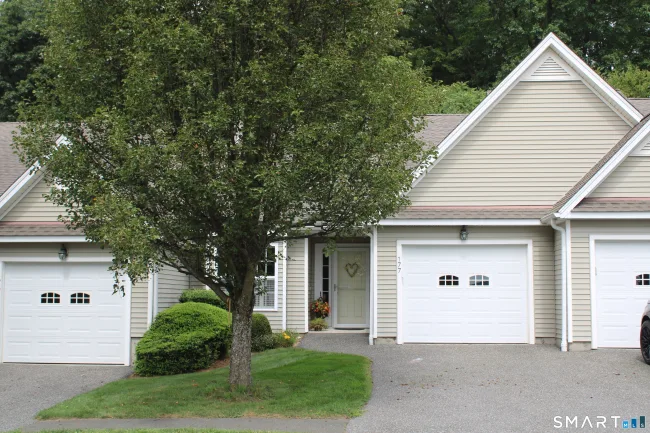177 Julia Court #177, Newtown, CT