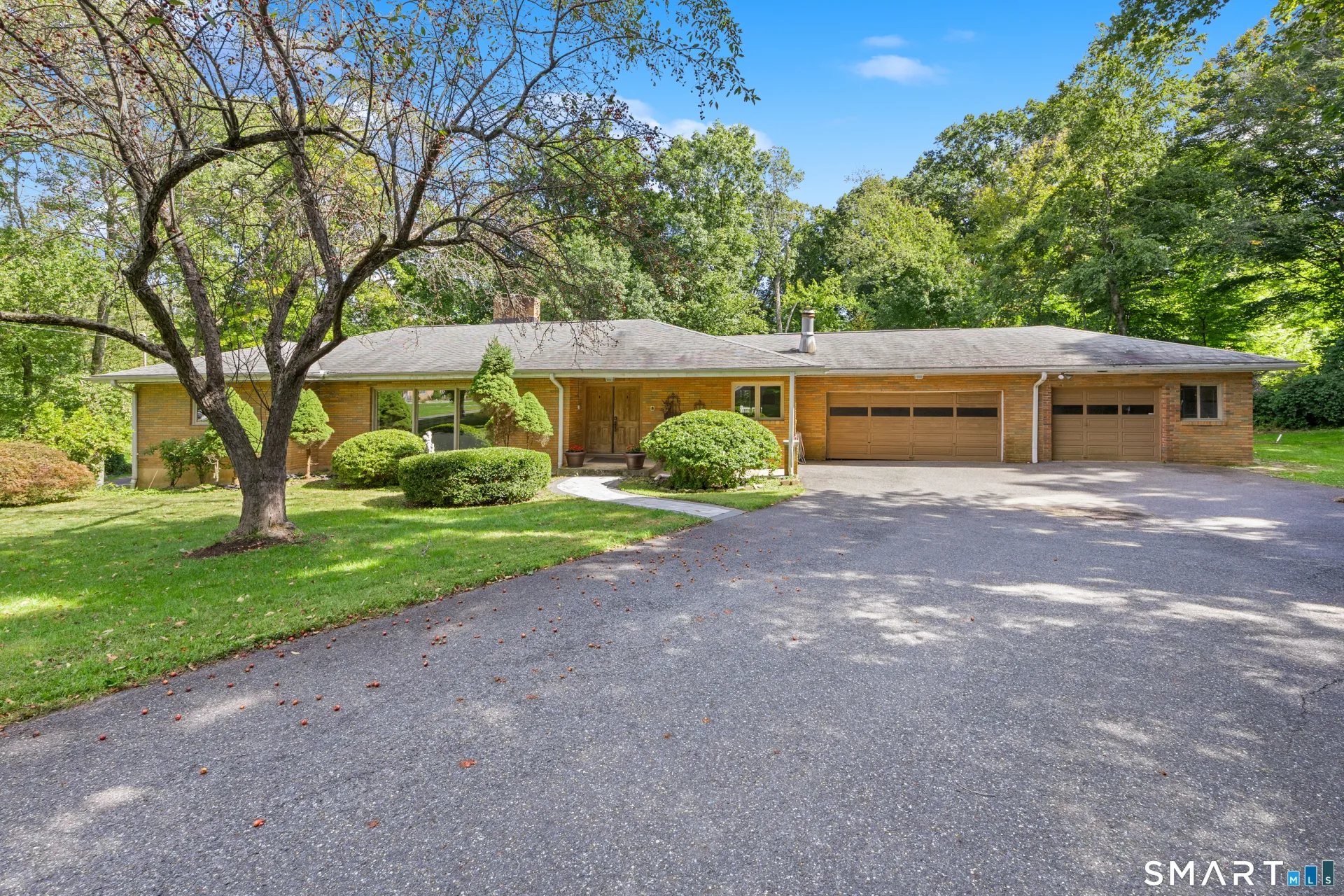 25 Juniper Road, Middlebury, CT