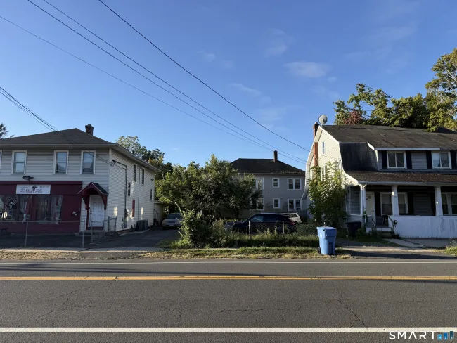 598 West Main Street