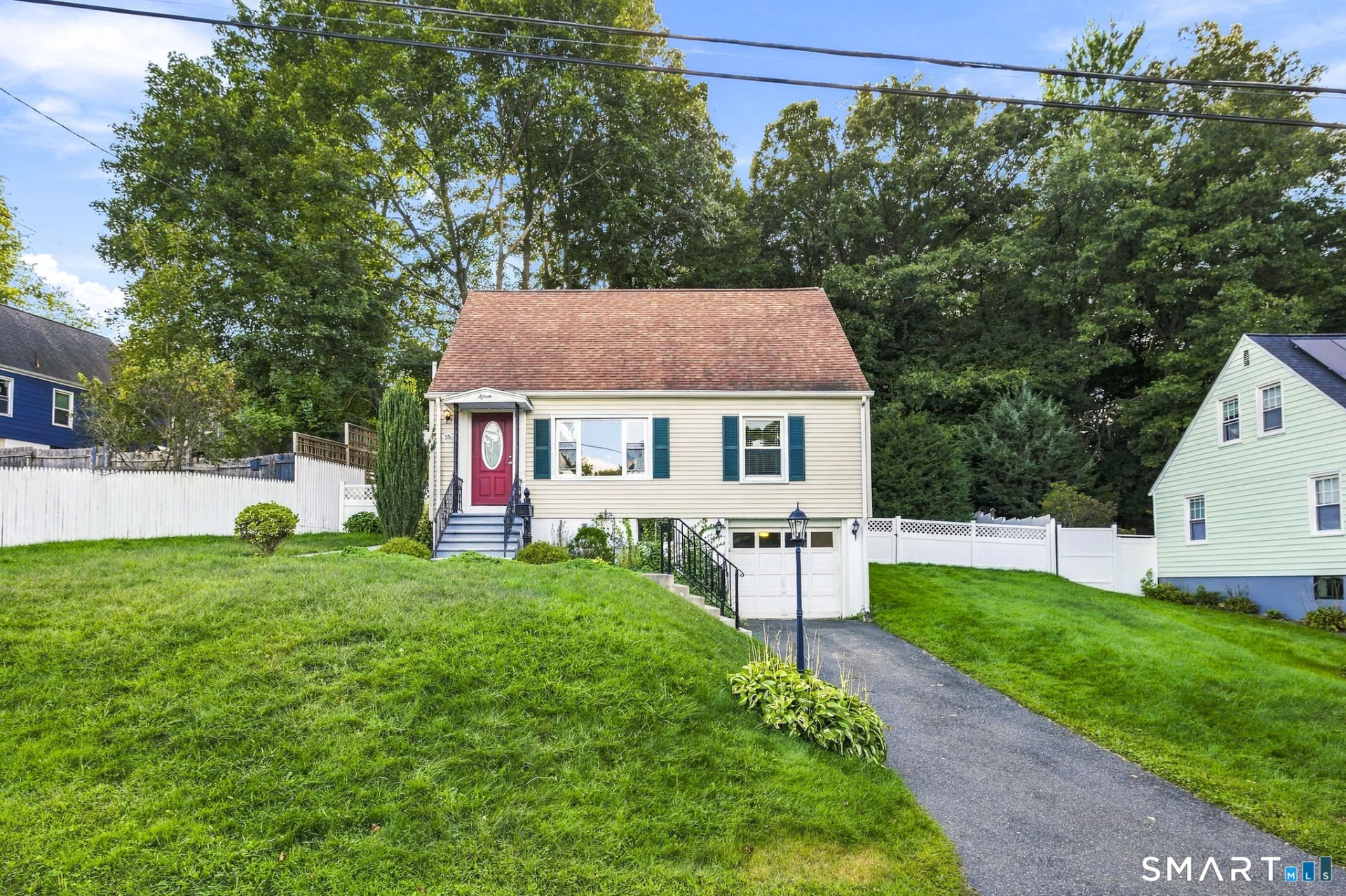 15 Ashland Avenue, Waterbury, CT