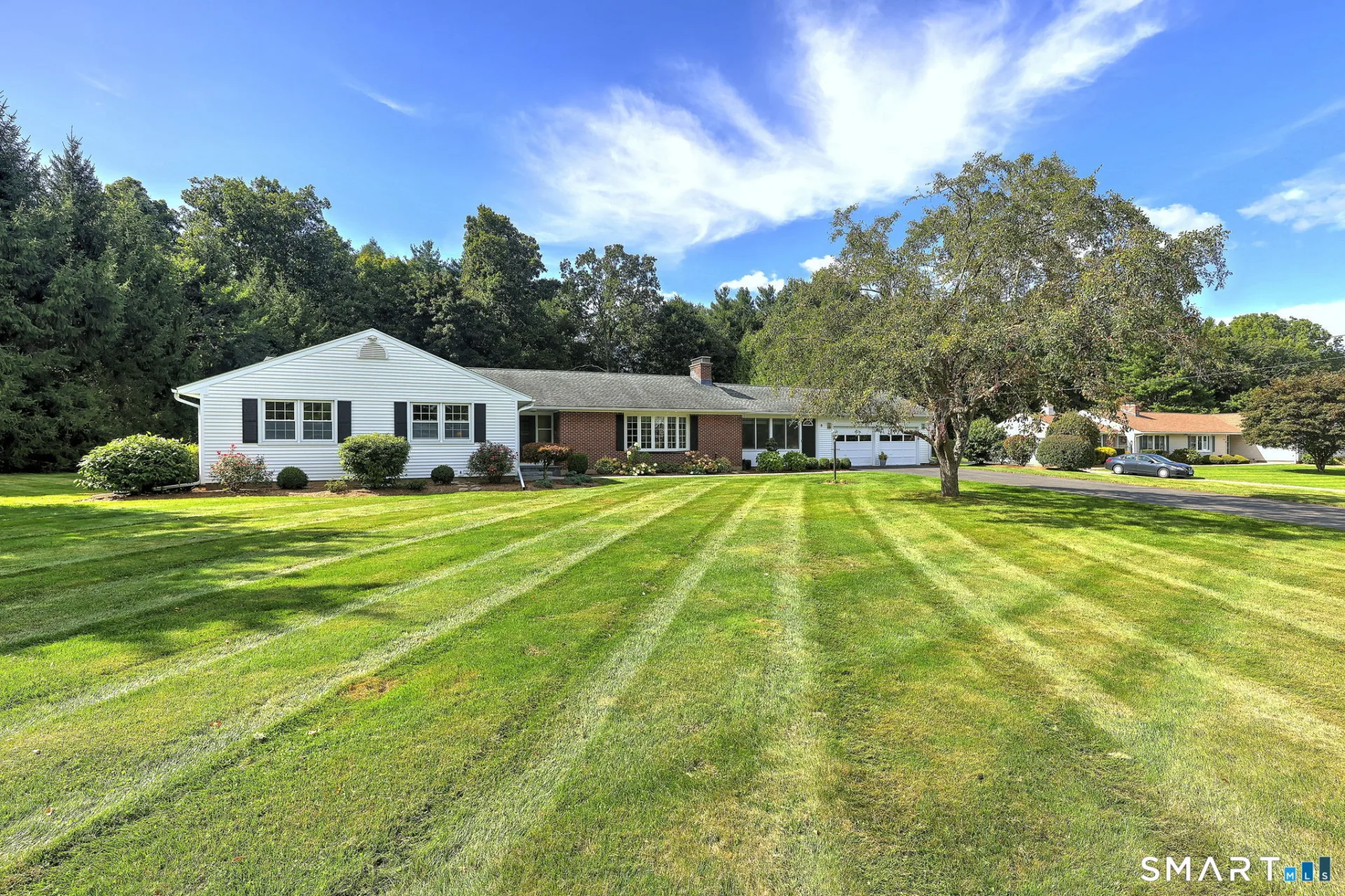 8 Applewood Drive, Cheshire, CT