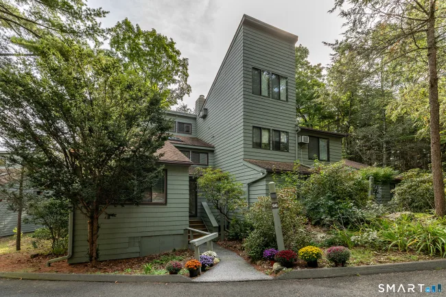 96 Woodside Circle #96, Torrington, CT