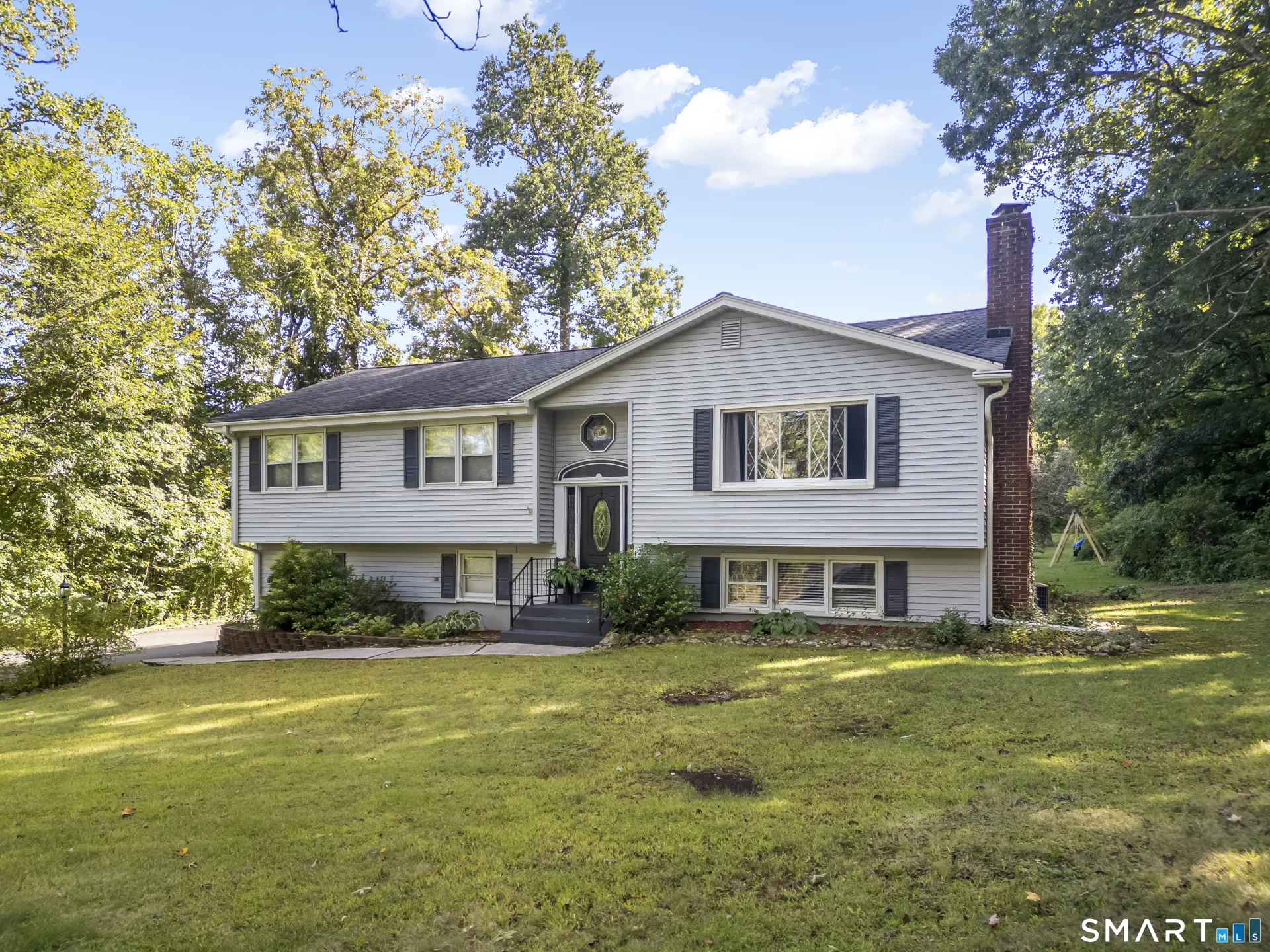 7 Bittersweet Drive, North Branford, CT