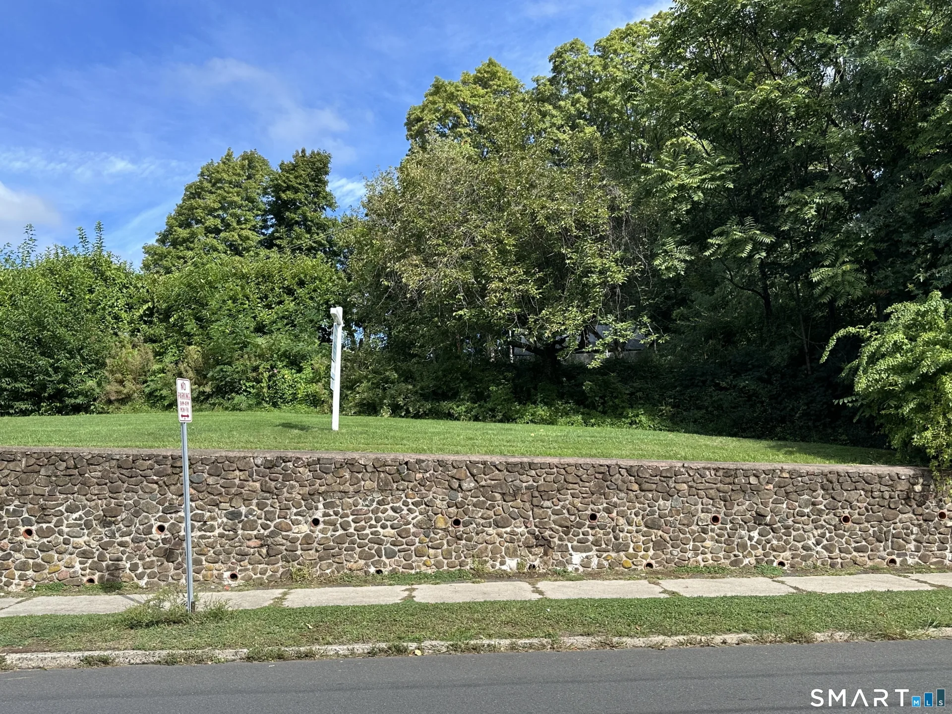 482 Commonwealth Avenue, New Britain, CT