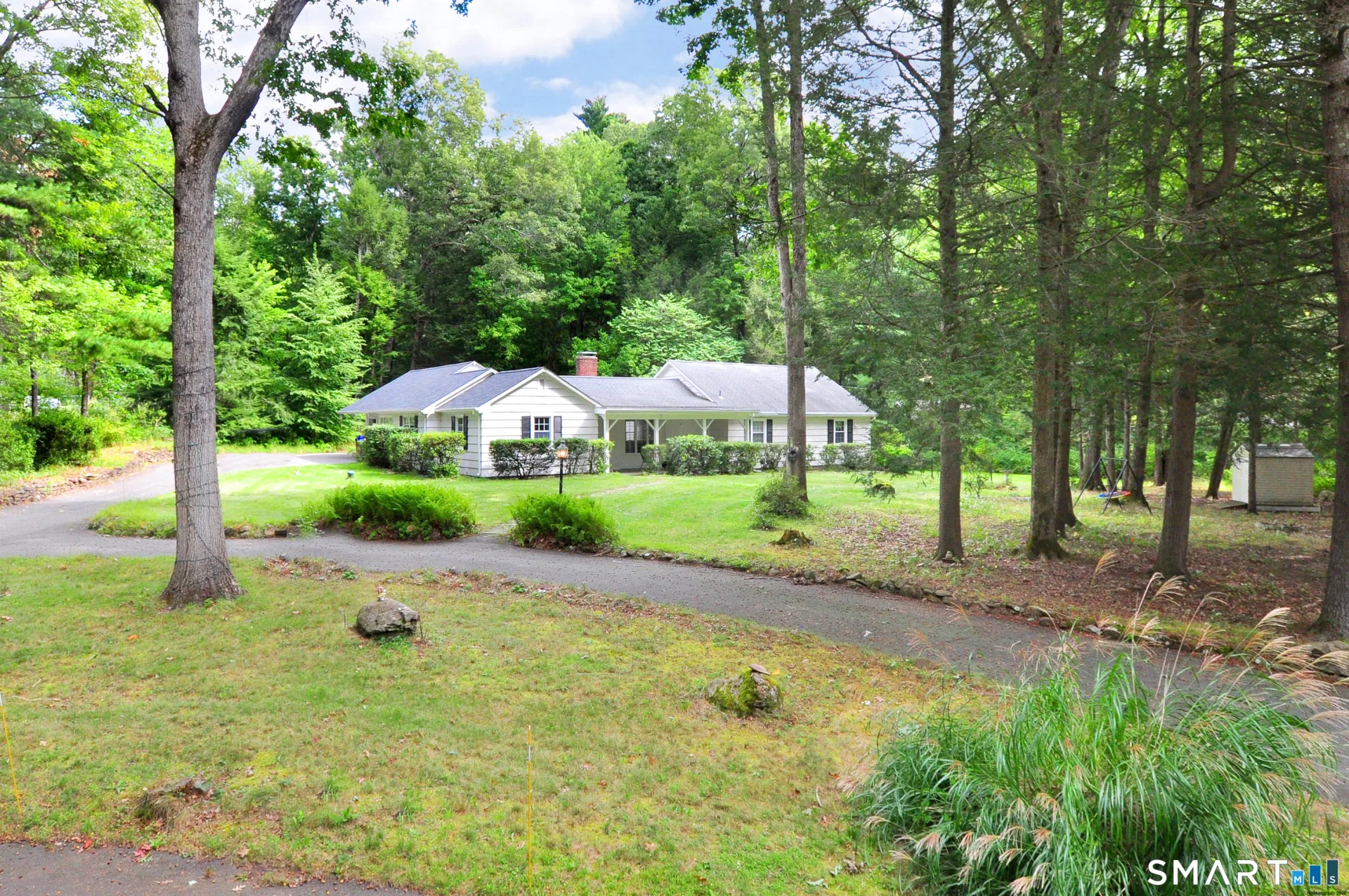 6 Raymond Road, Avon, CT