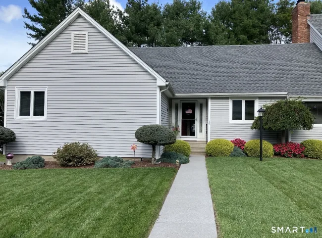149 High Hill #149, Shelton, CT