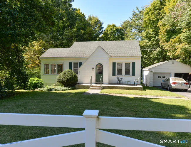 236 East Waterbury Road