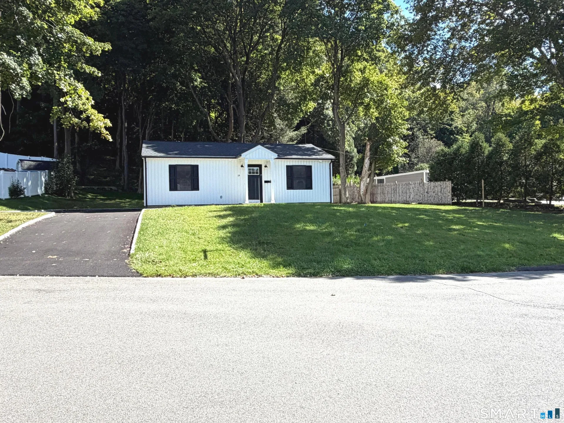 19 Topstone Drive, Bethel, CT